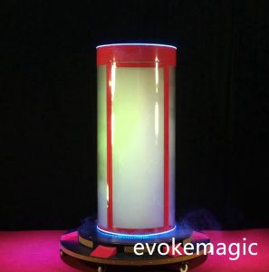 Magic Trick，舞台魔術幻覺，來自somke的出現