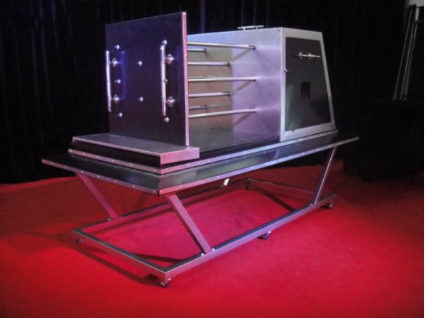 Fantasie-Flammenbox mit Doppelfeuerstachel, Zauberset Fantasie-Flammenbox mit Doppelfeuerstachel, Zauberset