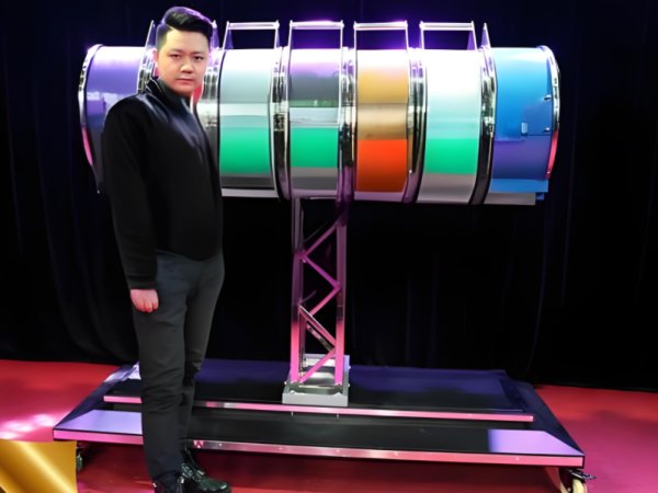 อุปกรณ์วิเศษที่สามารถผ่าร่างออกเป็นเจ็ดชิ้น [กล่องตัดลึกลับ]